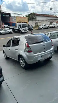 RENAULT-SANDERO-2014