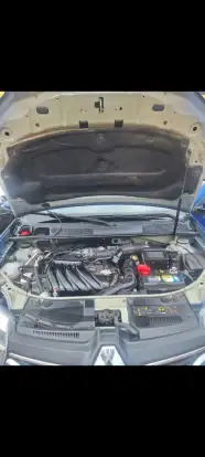 RENAULT-SANDERO-2020