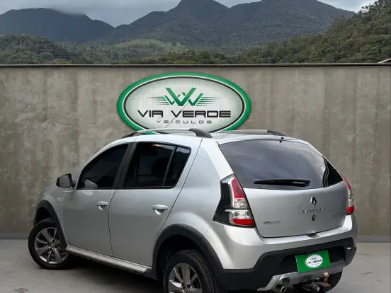 RENAULT-SANDERO-1.6 STEPWAY 8V FLEX 4P MANUAL RENAULT-SANDERO-2014