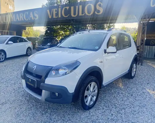 RENAULT-SANDERO-1.6 STEPWAY 8V FLEX 4P MANUAL RENAULT-SANDERO-2013