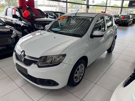 RENAULT-SANDERO-2019