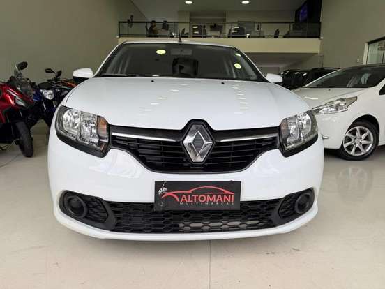 RENAULT-SANDERO-2019