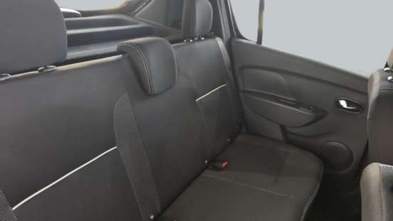 RENAULT-SANDERO-2021
