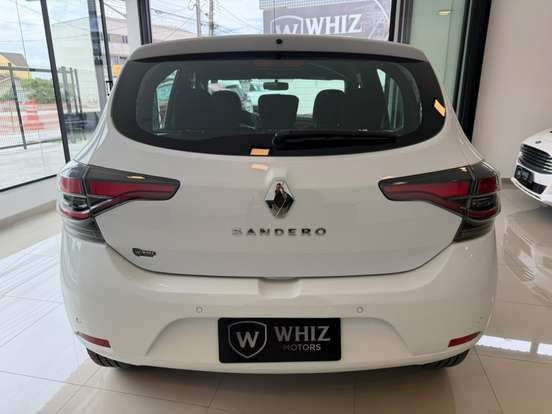 RENAULT-SANDERO-2022