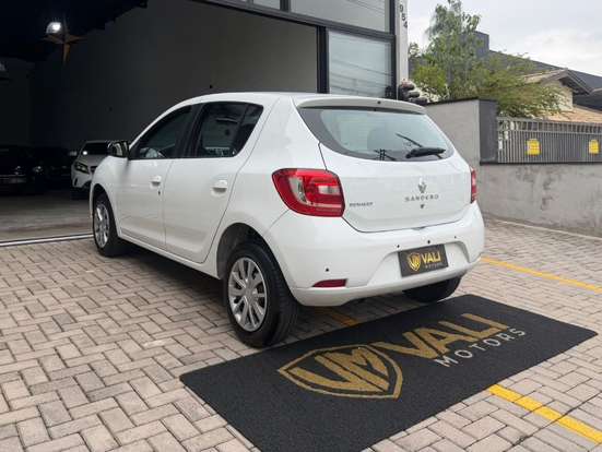 RENAULT-SANDERO-1.0 EXPRESSION 16V FLEX 4P MANUAL RENAULT-SANDERO-2015
