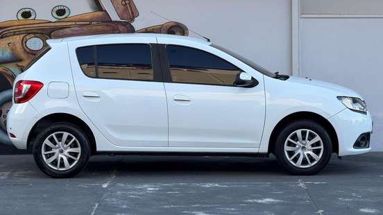 RENAULT-SANDERO-1.6 16V SCE FLEX EXPRESSION MANUAL RENAULT-SANDERO-2016