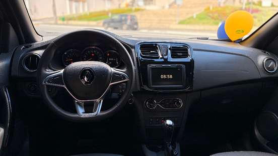 RENAULT-SANDERO-2019