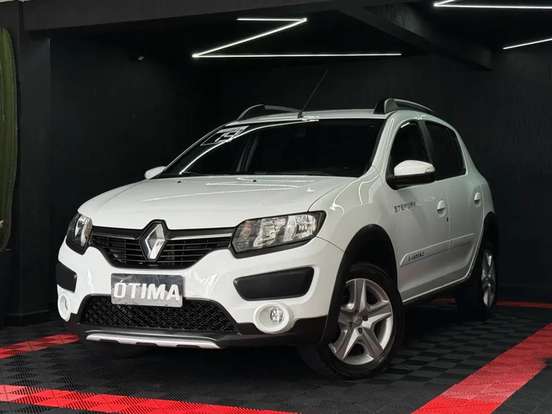 RENAULT-SANDERO-2018
