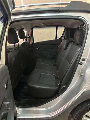 RENAULT-SANDERO-2018