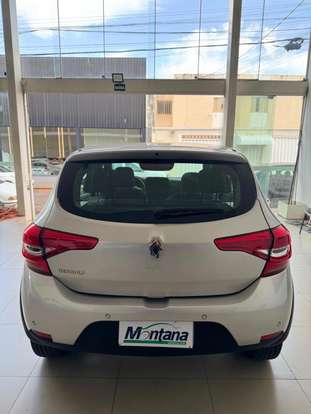 RENAULT-SANDERO-2019