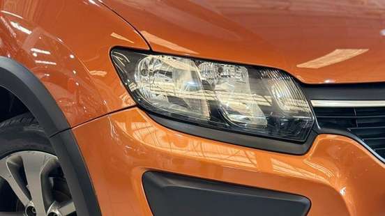 RENAULT-SANDERO-1.6 DYNAMIQUE 8V FLEX 4P AUTOMATIZADO RENAULT-SANDERO-2014
