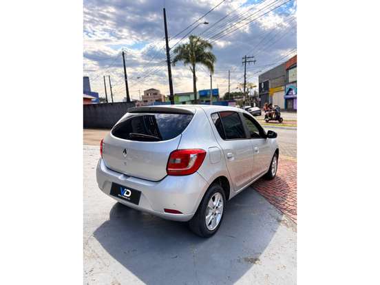 RENAULT-SANDERO-1.6 DYNAMIQUE 8V FLEX 4P MANUAL RENAULT-SANDERO-2016