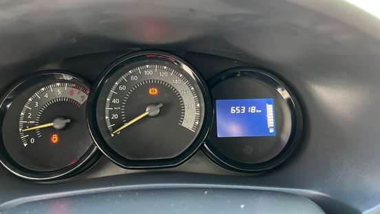 RENAULT-SANDERO-1.6 EXPRESSION 8V FLEX 4P MANUAL RENAULT-SANDERO-2014