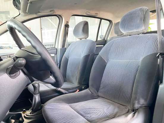 RENAULT-SANDERO-2008