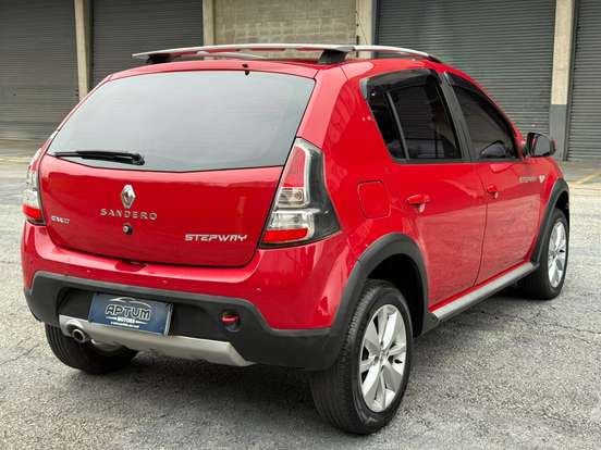 RENAULT-SANDERO-1.6 STEPWAY 16V FLEX 4P AUTOMÁTICO RENAULT-SANDERO-2013