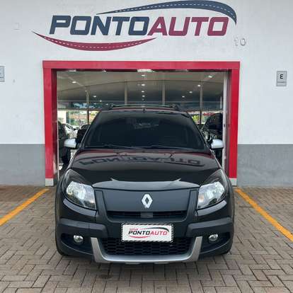 RENAULT-SANDERO-2012