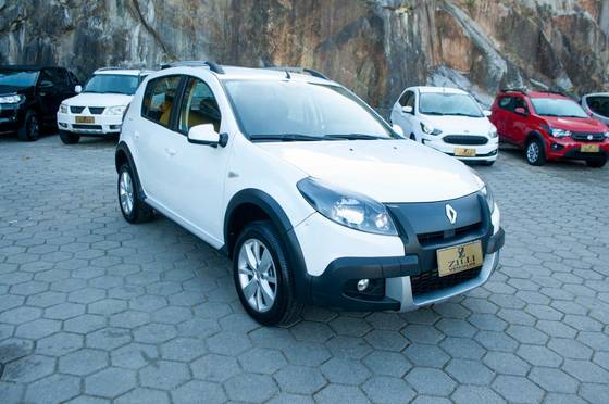 RENAULT SANDERO 1.6 STEPWAY 8V FLEX 4P MANUAL