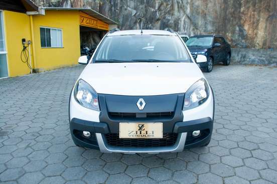 RENAULT-SANDERO-1.6 STEPWAY 8V FLEX 4P MANUAL RENAULT-SANDERO-2014