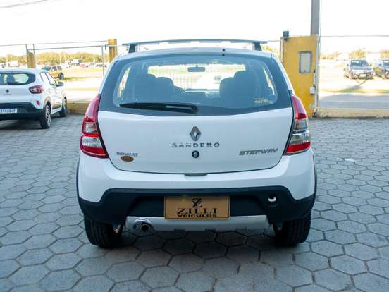 RENAULT-SANDERO-1.6 STEPWAY 8V FLEX 4P MANUAL RENAULT-SANDERO-2014