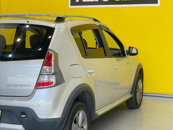 RENAULT-SANDERO-1.6 STEPWAY 8V FLEX 4P MANUAL RENAULT-SANDERO-2013