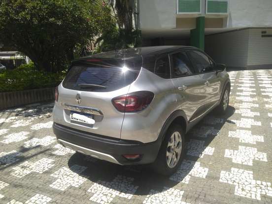 RENAULT-CAPTUR-2017