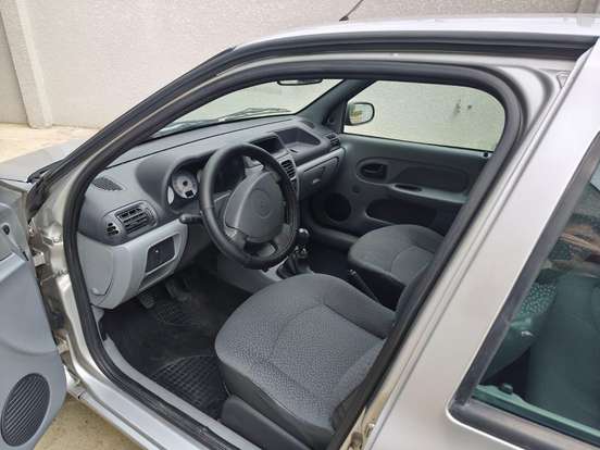 RENAULT-CLIO-1.0 CAMPUS 16V FLEX 4P MANUAL RENAULT-CLIO-2010