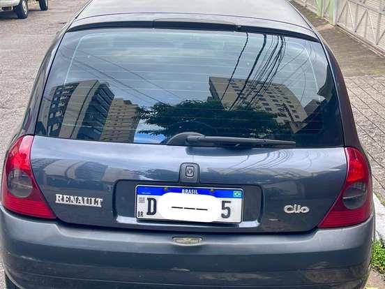 RENAULT-CLIO-1.0 PRIVILÉGE 16V GASOLINA 4P MANUAL RENAULT-CLIO-2004