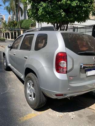 RENAULT-DUSTER-2012