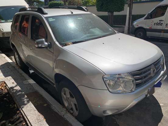 RENAULT-DUSTER-2012