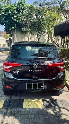 RENAULT-SANDERO-2019