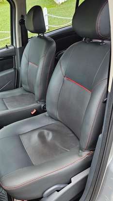RENAULT-SANDERO-2012