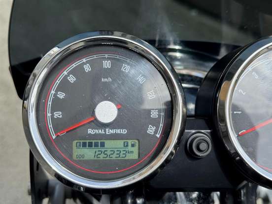 ROYAL ENFIELD-INTERCEPTOR-2020