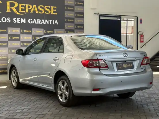 TOYOTA-COROLLA-1.8 GLI 16V FLEX 4P AUTOMÁTICO TOYOTA-COROLLA-2011