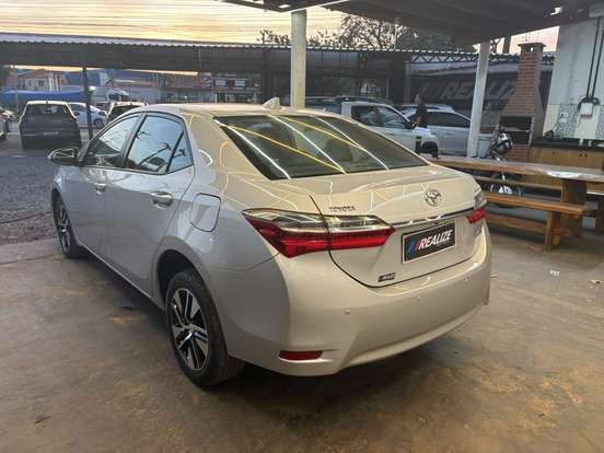 TOYOTA-COROLLA-1.8 GLI 16V FLEX 4P AUTOMÁTICO TOYOTA-COROLLA-2017