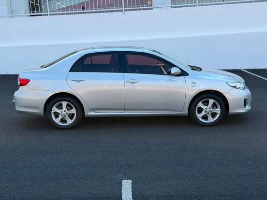 TOYOTA-COROLLA-1.8 GLI 16V FLEX 4P AUTOMÁTICO TOYOTA-COROLLA-2012