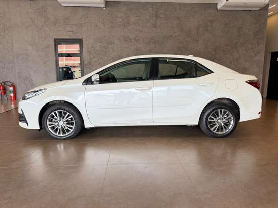 TOYOTA-COROLLA-1.8 GLI UPPER 16V FLEX 4P AUTOMÁTICO TOYOTA-COROLLA-2018