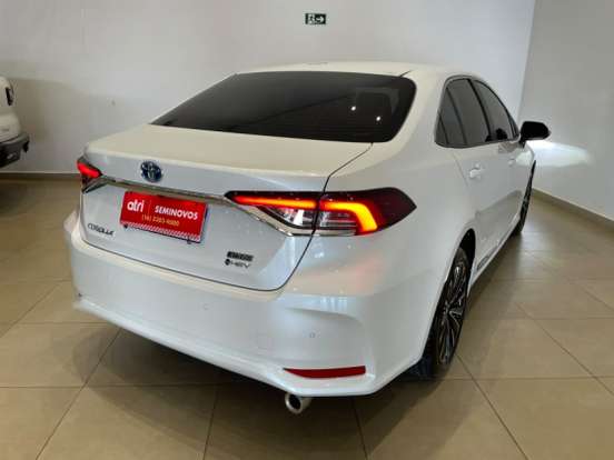 TOYOTA-COROLLA-2026