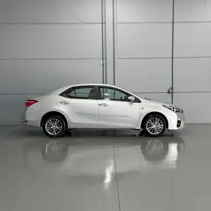 TOYOTA-COROLLA-2015