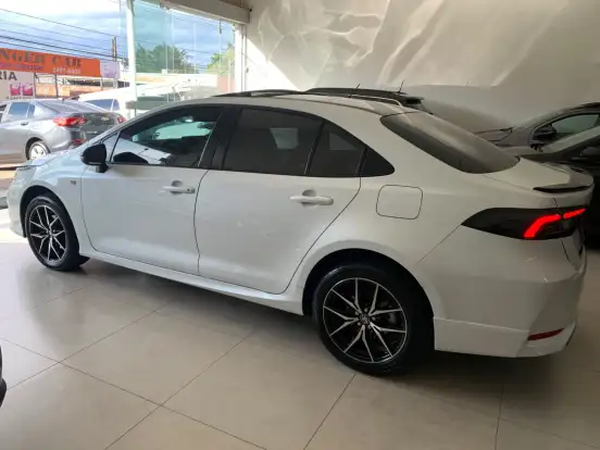 TOYOTA-COROLLA-2025