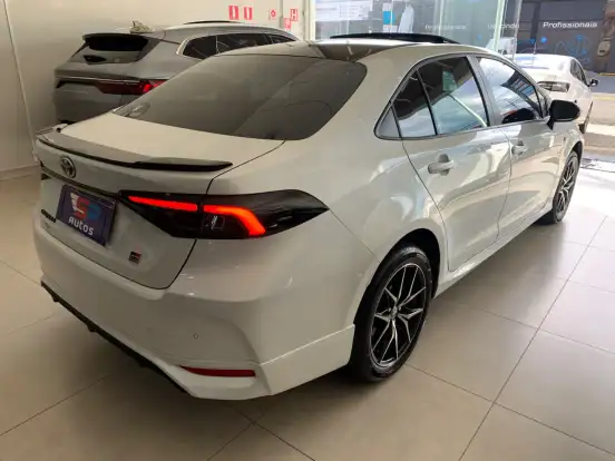 TOYOTA-COROLLA-2025