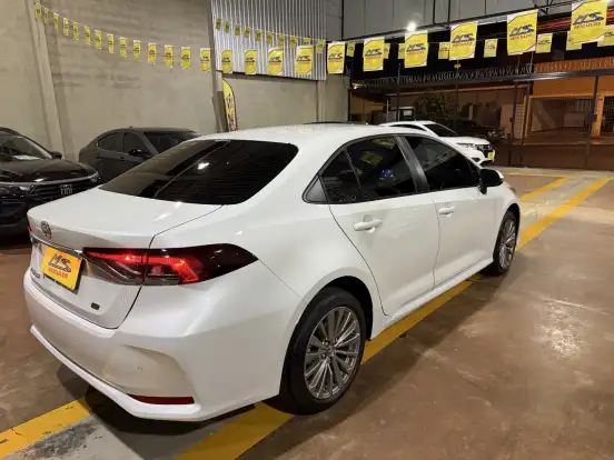 TOYOTA-COROLLA-2023