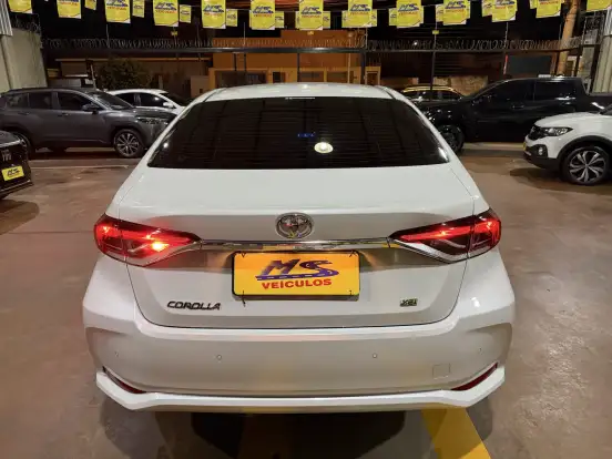 TOYOTA-COROLLA-2023