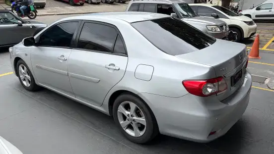 TOYOTA-COROLLA-2014