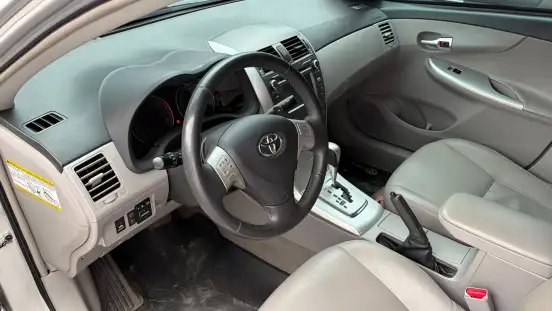 TOYOTA-COROLLA-2014