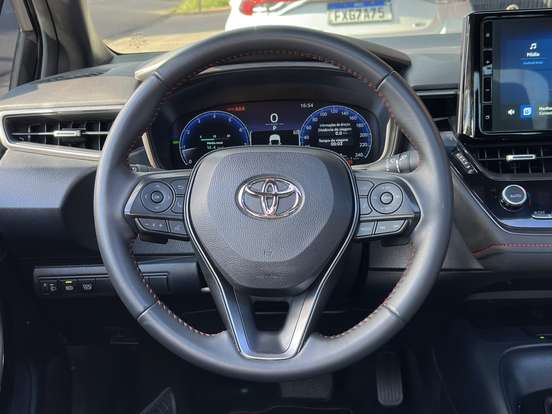 TOYOTA-COROLLA-2024