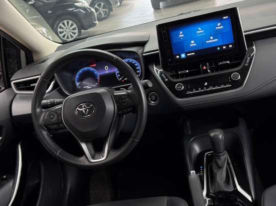 TOYOTA-COROLLA-2024