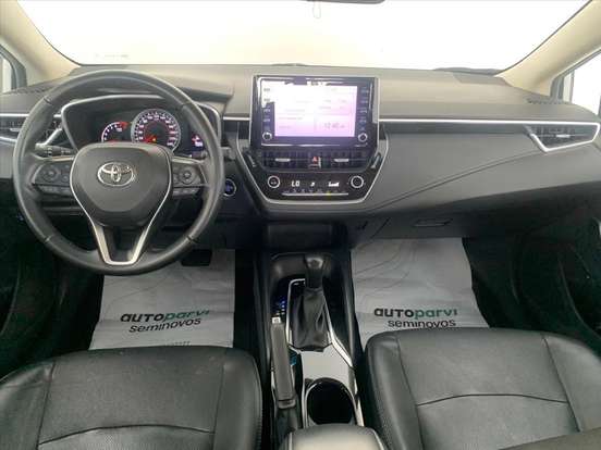 TOYOTA-COROLLA-2022