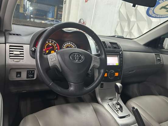 TOYOTA-COROLLA-2.0 XEI 16V FLEX 4P AUTOMÁTICO TOYOTA-COROLLA-2013