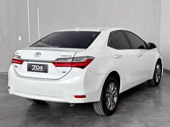 TOYOTA-COROLLA-2018
