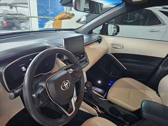 TOYOTA-COROLLA CROSS-2023